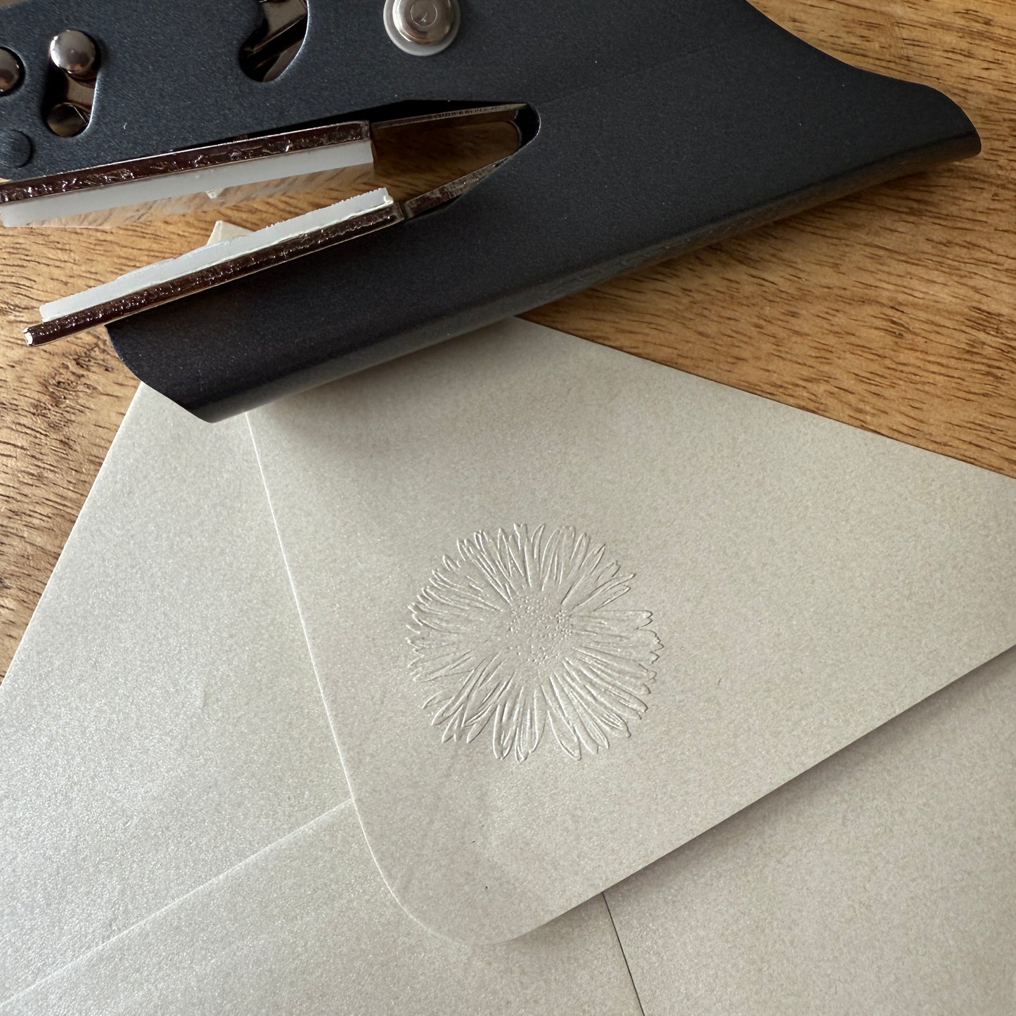 Timbre à sec motif Floral A27