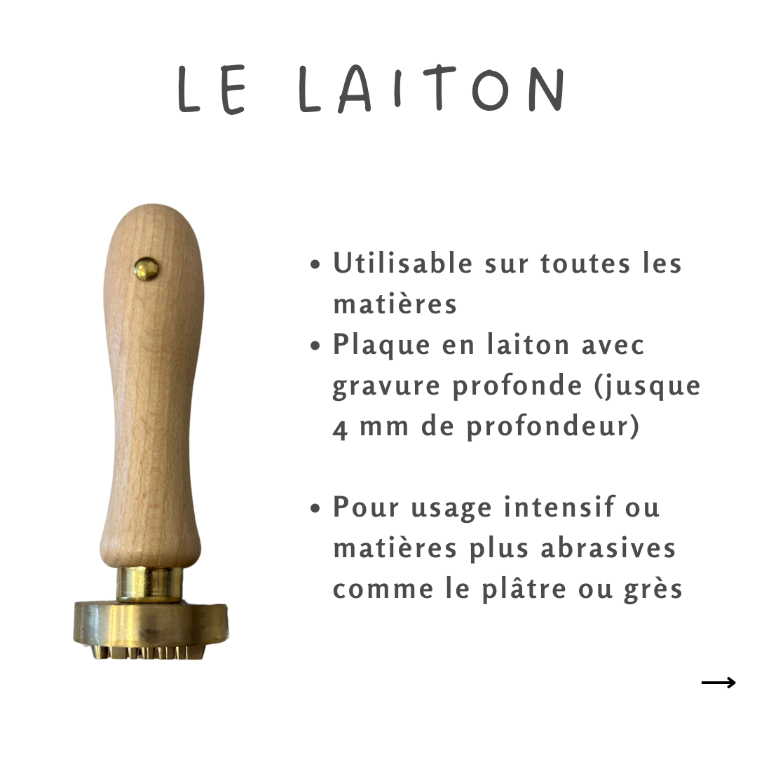 Tampon deluxe rond ou carré en laiton pour savon, argile et céramique