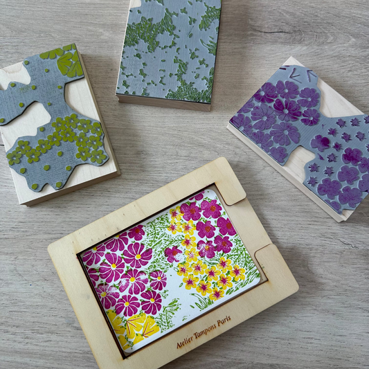 Kit tampons superposition carte postale modèle Botanique