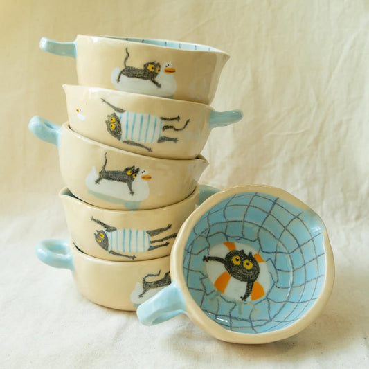 Tasse céramique modelée et peinte à la main – Félix et Goose