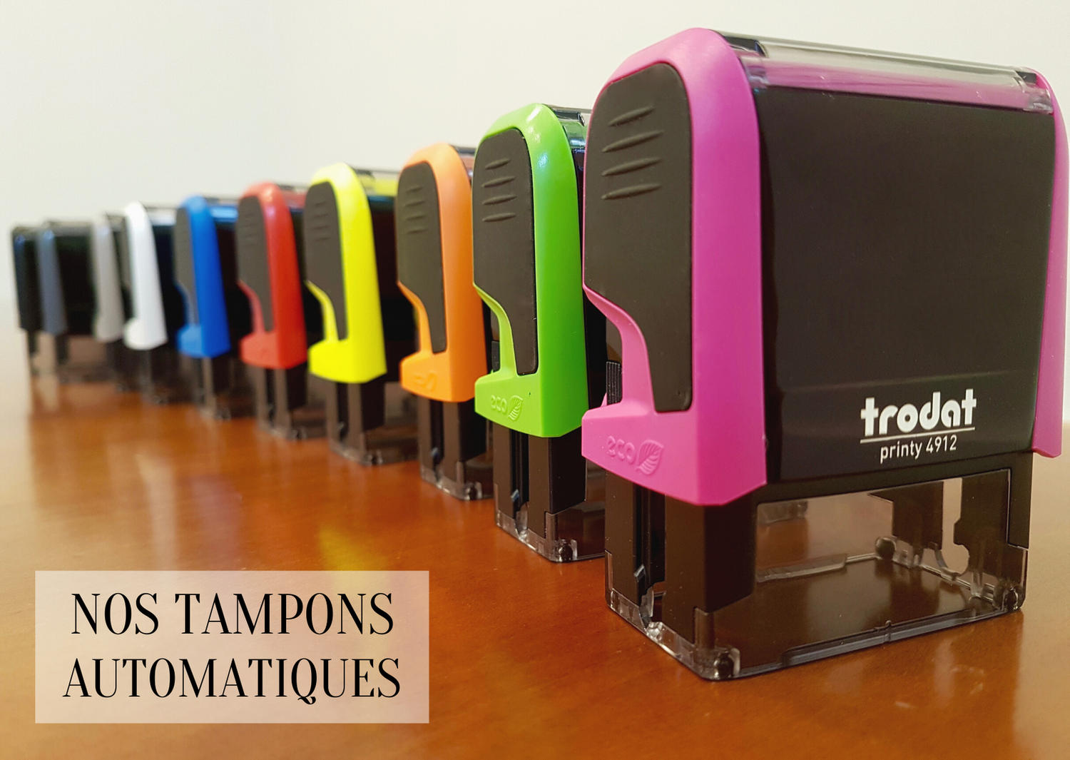 Personnalisez vos céramiques en apposant un tampon sur la terre ou l'argile  – ATELIER TAMPONS PARIS