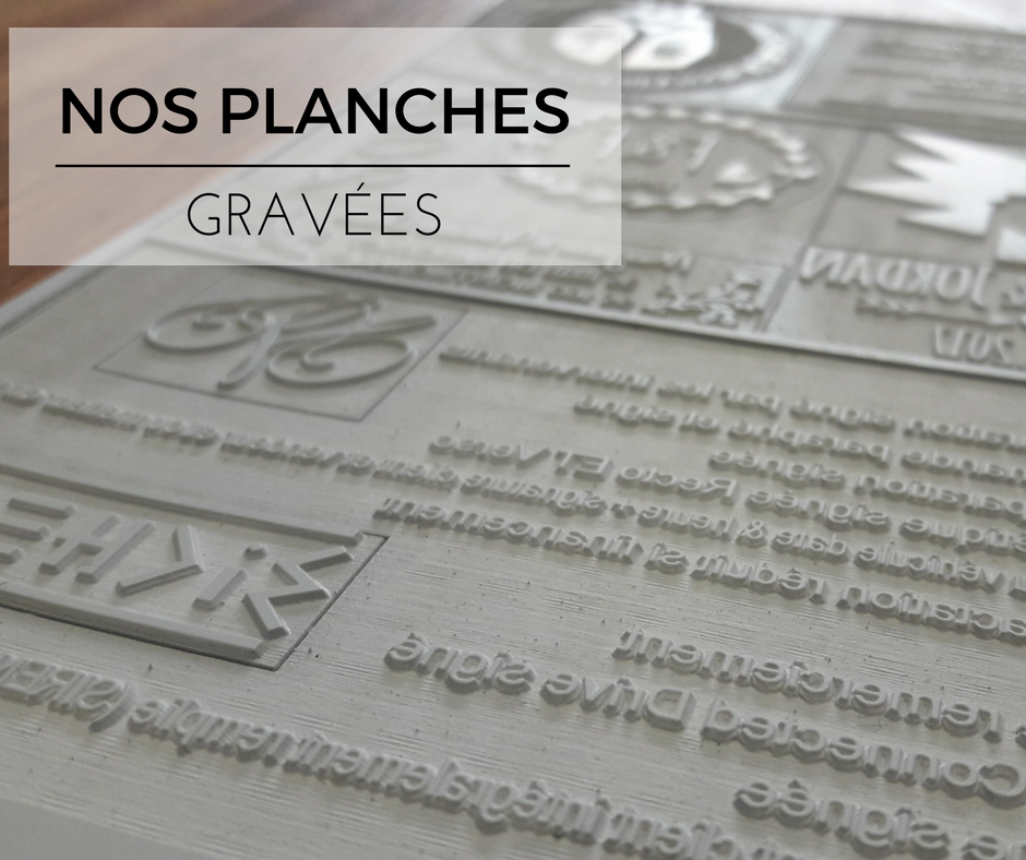 Plaque de caoutchouc gravée