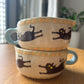 Tasse céramique modelée et peinte à la main – Les aventures de Félix